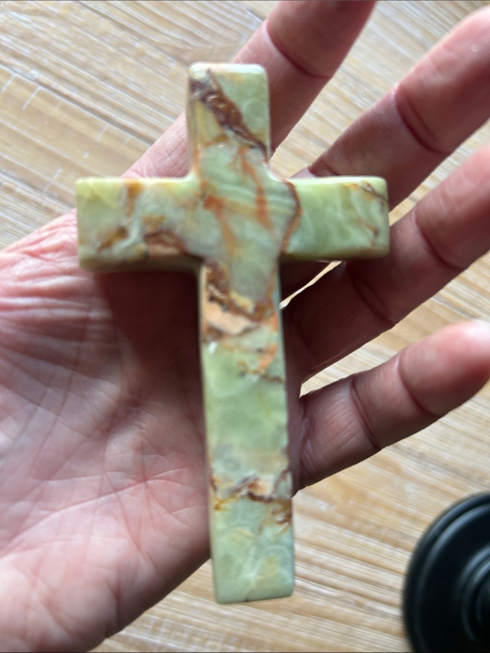 Hand Carved Green Onyx Cross - Picture 6 of 10